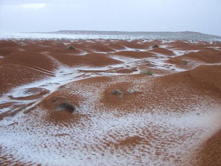 le desert tunisien sous la neige